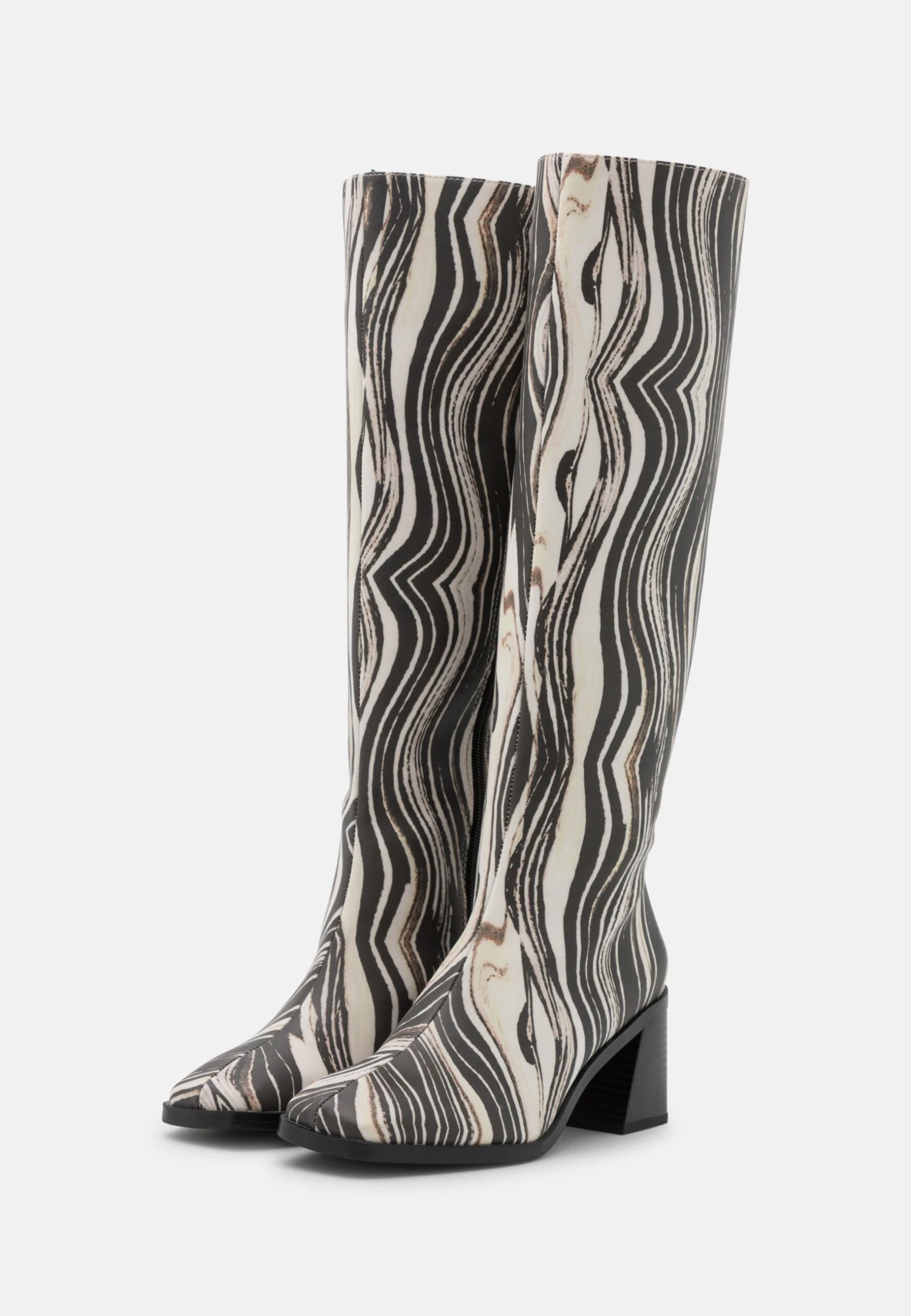 Monki Bottes - Multi-Coloured 7 Monki Bottes - Multi-Coloured – Image 5