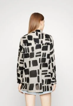 Monki Blouse - Beige/Black -Monki 8f7abd7bbba34a9ca66890a23e3a5109