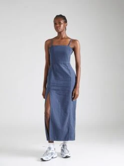Monki Robes Longues Robe Femme Gentiane 9 Monki Robes Longues Robe Femme Gentiane -Monki 925c7ec22a6aa301722006ed23ec140c