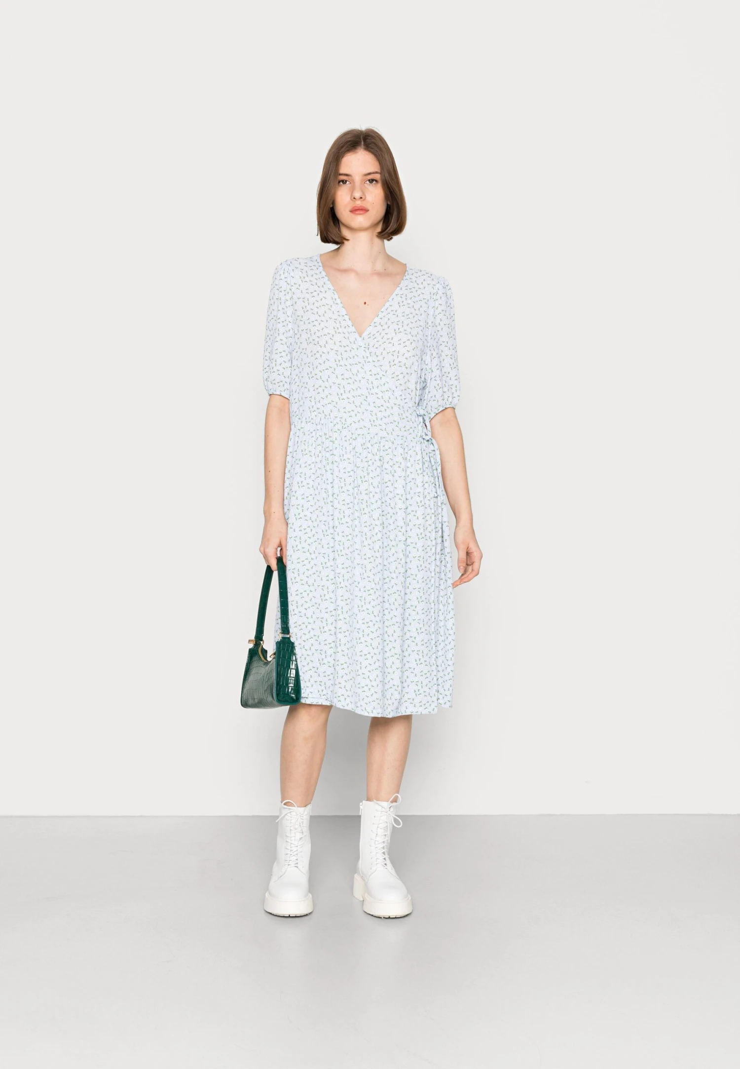 Monki Robe De Jour - Blue 4 Monki Robe De Jour - Blue – Image 2