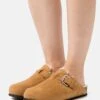 Monki Chaneera - Chaussons - Beige Dark 2 Monki Chaneera - Chaussons - Beige Dark -Monki 97b16df3f45d4376a68c3432041ad34b