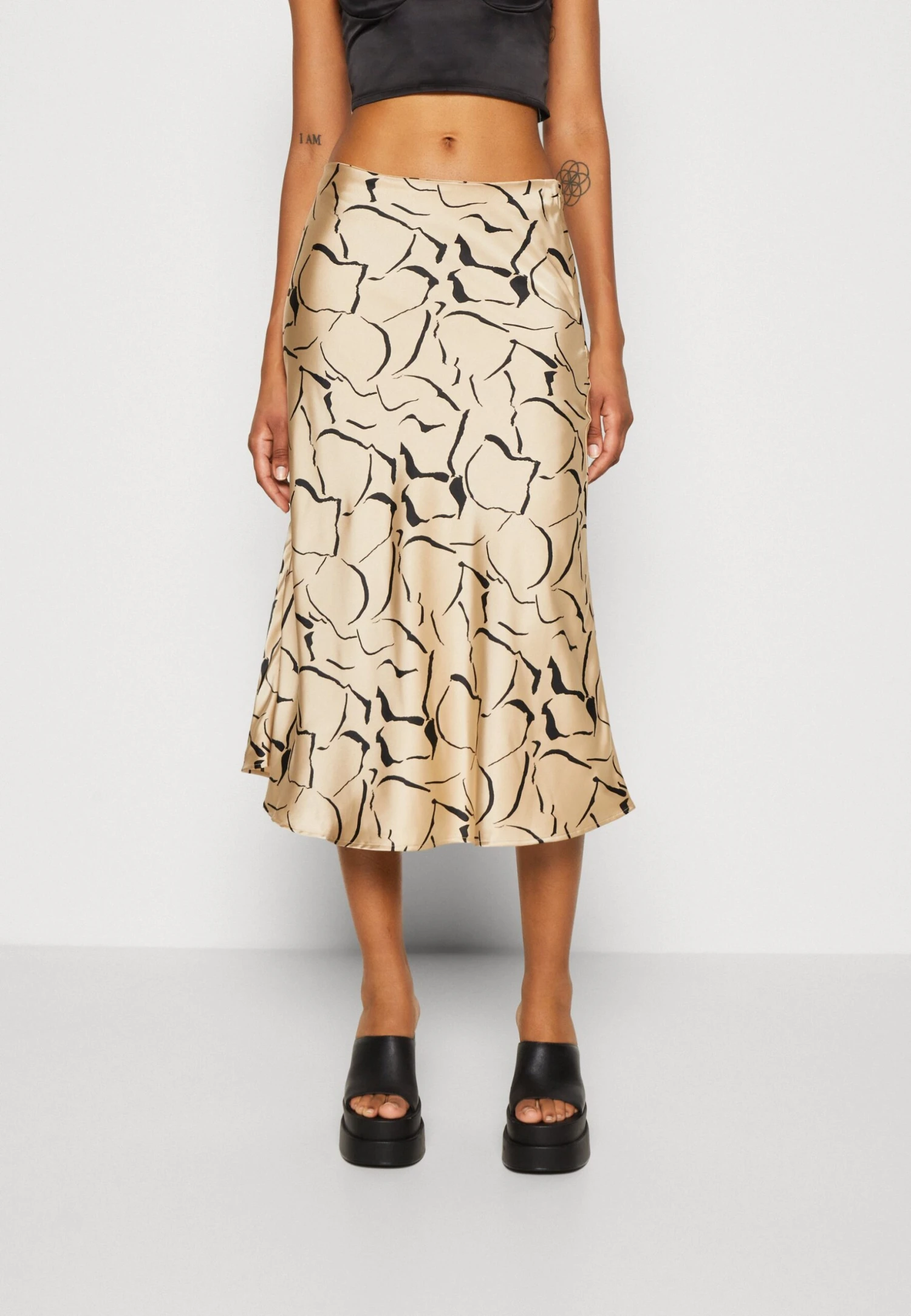 Monki Jupe Trapèze - Beige Medium Dusty 3 Monki Jupe Trapèze - Beige Medium Dusty