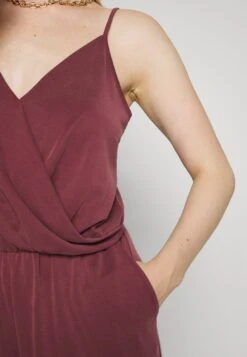 Monki Combinaison - Red Dark -Monki 99fdf9c34ec04e3aae80466e8a1d0209