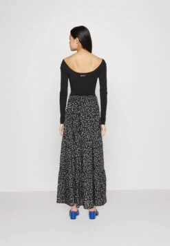 Monki Jupe Longue - Black -Monki 9c07e6802327470ba4d3df90799de7f9