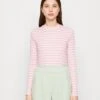 Monki T-Shirt À Manches Longues - Light Pink/Offwhite -Monki 9e534758f3d14e90b501664db3160116