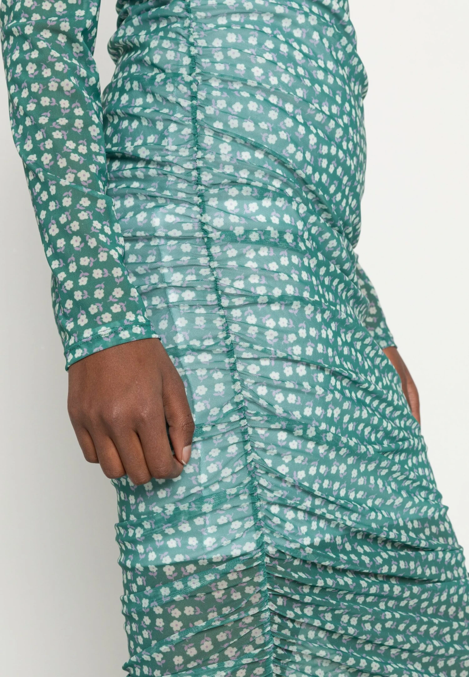 Monki Robe Fourreau - Cuteflower 7 Monki Robe Fourreau - Cuteflower – Image 5