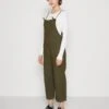 Monki Salopette - Green -Monki a644c4e3a0fd4d13a27af68bca5247fd