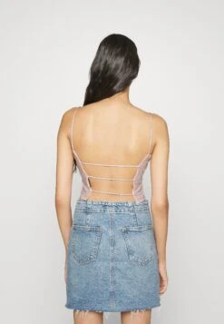 Monki Débardeur - Pink Light -Monki a78aa9b5125645ca98036deeea4e7f96