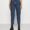 Monki Jean Droit - Blue Medium Dusty -Monki a8ac66351181498e9d0fc6cfd5b1f55b