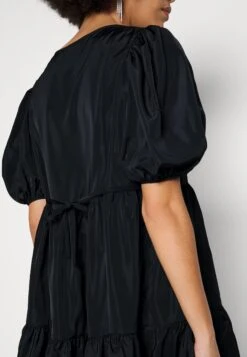 Monki Robe De Soirée - Black 13 Monki Robe De Soirée - Black -Monki a8ada88105ed40668ca22fd6d1dc4bc6