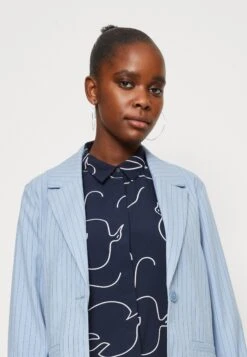 Monki Blazer - Light Blue -Monki a95b29f099e843999e2f882502ac94b1