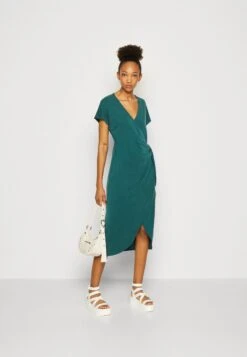 Monki Robe En Jersey - Green 9 Monki Robe En Jersey - Green -Monki b0fdb0a5d4404b27806bfe335b62a18d