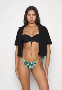 Monki -Monki b24523f907904974bcdb275ce734ed14