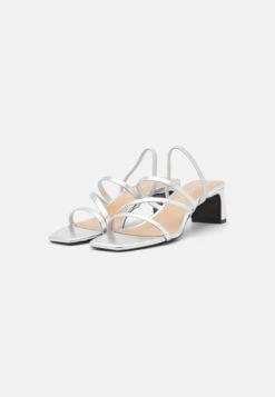 Monki Sandales - Silver 10 Monki Sandales - Silver -Monki b540bdc0cfdc4ea58f63190d4c92524e