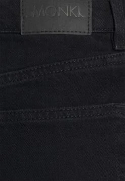 Monki Jean Boyfriend - Black Dark -Monki b7eff208ccc64ffab5555ce84cb8d534
