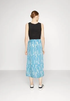 Monki Jupe Portefeuille - Blue/Multi-Coloured 10 Monki Jupe Portefeuille - Blue/Multi-Coloured -Monki bb560ff04dd34a5789681d78cb958847