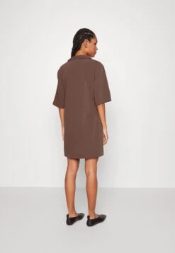 Monki Robe De Jour - Mole Dark Brown 11 Monki Robe De Jour - Mole Dark Brown -Monki bbfa22716386411dbe29ab586b1859b0