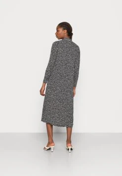 Monki Robe De Jour - Black Dark 9 Monki Robe De Jour - Black Dark -Monki c1972fab239b421f9ce1e813d141aec6