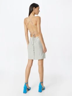 Monki Robes Dété Robe D’été Femme Gris Argenté 10 Monki Robes Dété Robe D’été Femme Gris Argenté -Monki c4375df8476bb8c0ef03ff13a0a388a0