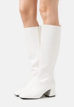 Monki Bottes - White