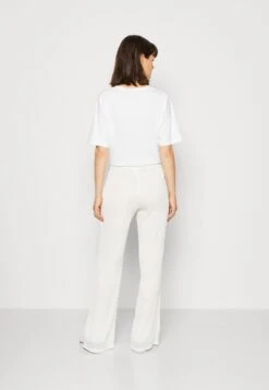 Monki Pantalon Classique - White Light 10 Monki Pantalon Classique - White Light -Monki cdd0bde747cb4cd092738ba5779dd7d7