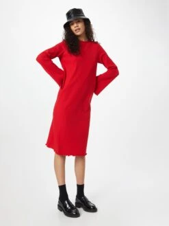Monki Robes Robes En Maille Femme Rouge -Monki d078e8cbfaa49f60a80cd14ef5fe79fb