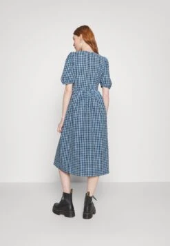 Monki Robe De Jour - Cleangingham 10 Monki Robe De Jour - Cleangingham -Monki d0861831a7034344a58d0e60d7c729b0