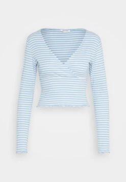 Monki T-Shirt À Manches Longues - Easy 12 Monki T-Shirt À Manches Longues - Easy -Monki d3214fa9f3ee4af6a8a69c0531cedc13