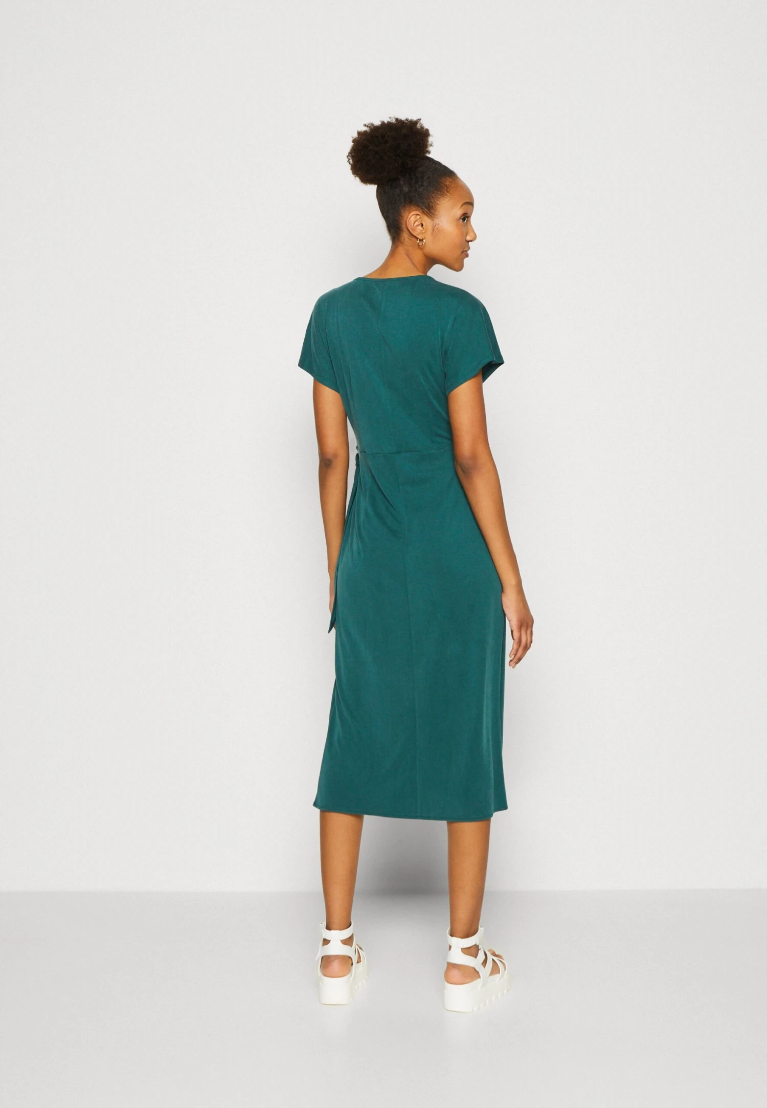 Monki Robe En Jersey - Green 5 Monki Robe En Jersey - Green – Image 3