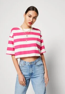 Monki T-Shirt Imprimé - Pink -Monki e04276597b0d4841bc103a819488f6e9