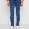 Monki Jean Slim - Blue -Monki e1ab0e85fa1a4e7e814c97bd582d532f