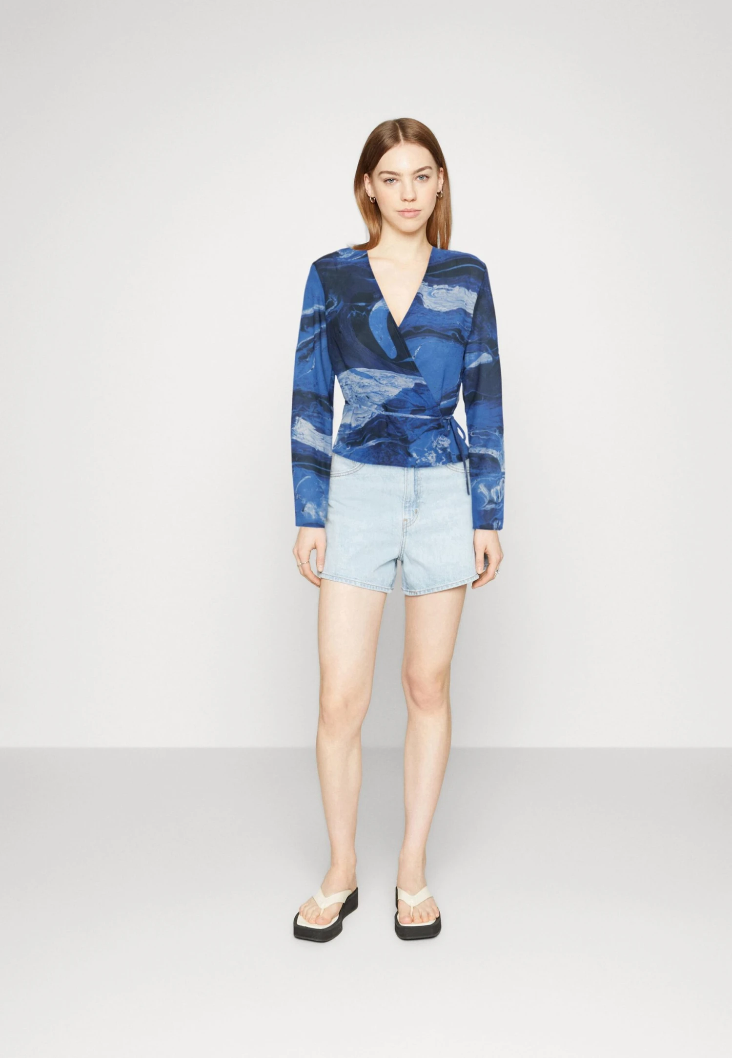 Monki Blouse - Blueliquid 4 Monki Blouse - Blueliquid – Image 2