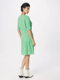 Monki Robes Fluides Robe-chemise Femme Vert Gazon -Monki e809d6cb3128e9fd736020e36944dbc4