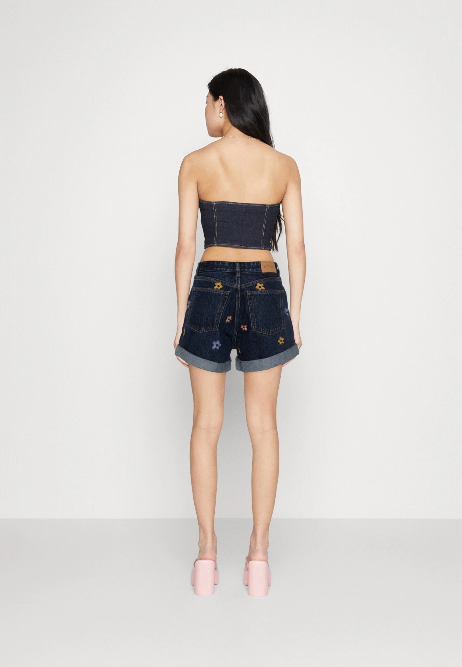 Monki Short En Jean - Blue Medium/Dusty Mid Blue 5 Monki Short En Jean - Blue Medium/Dusty Mid Blue – Image 3