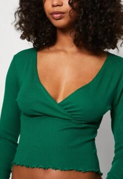 Monki T-Shirt À Manches Longues - Solid Green -Monki eb8f9c6c8b3c400c9232c0561c92ae69