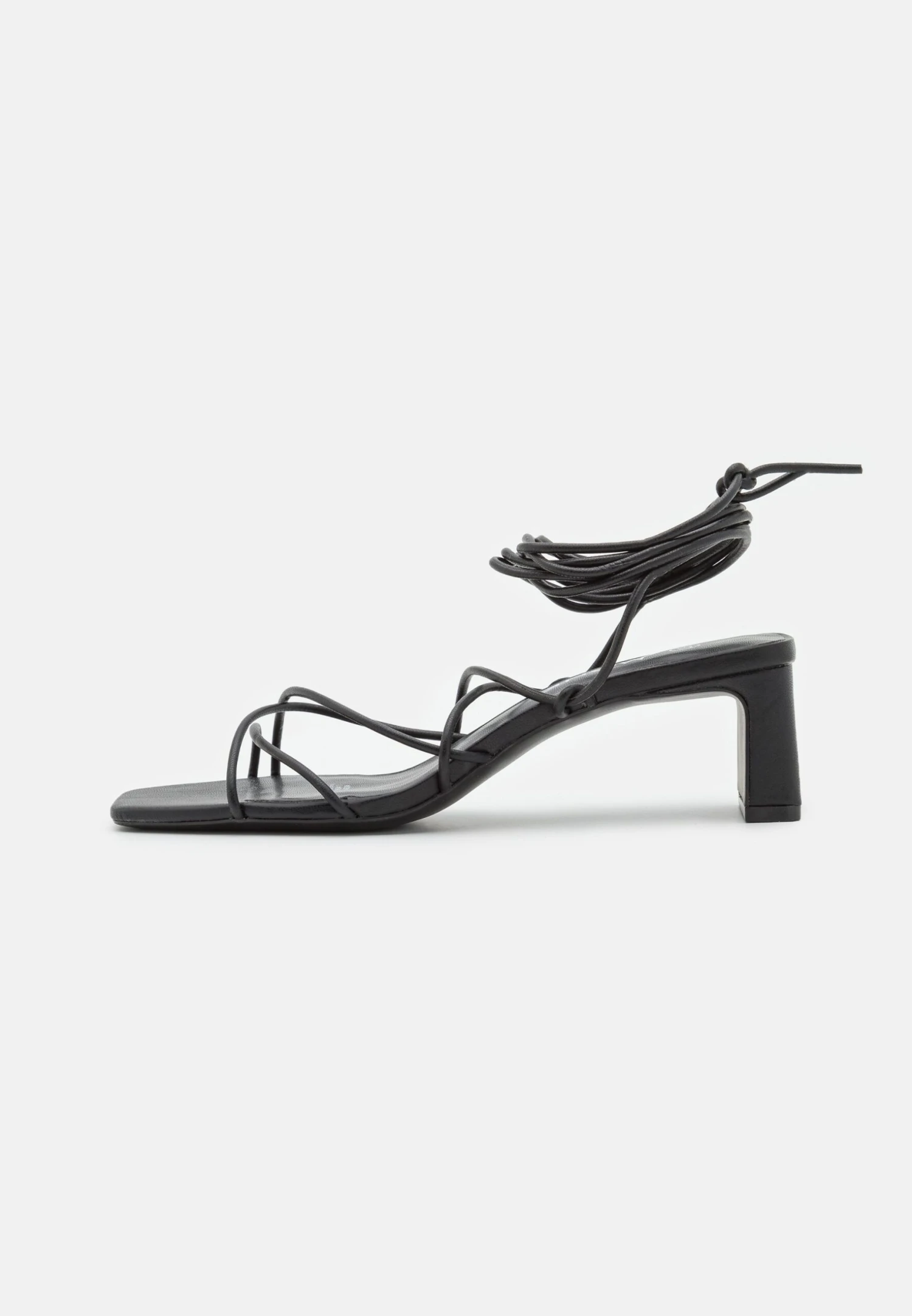 Monki Sandales - Black 4 Monki Sandales - Black – Image 2
