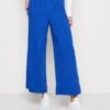 Monki Pantalon Classique - Bright Blue -Monki f36550a3315849f0890fad393e73a29f