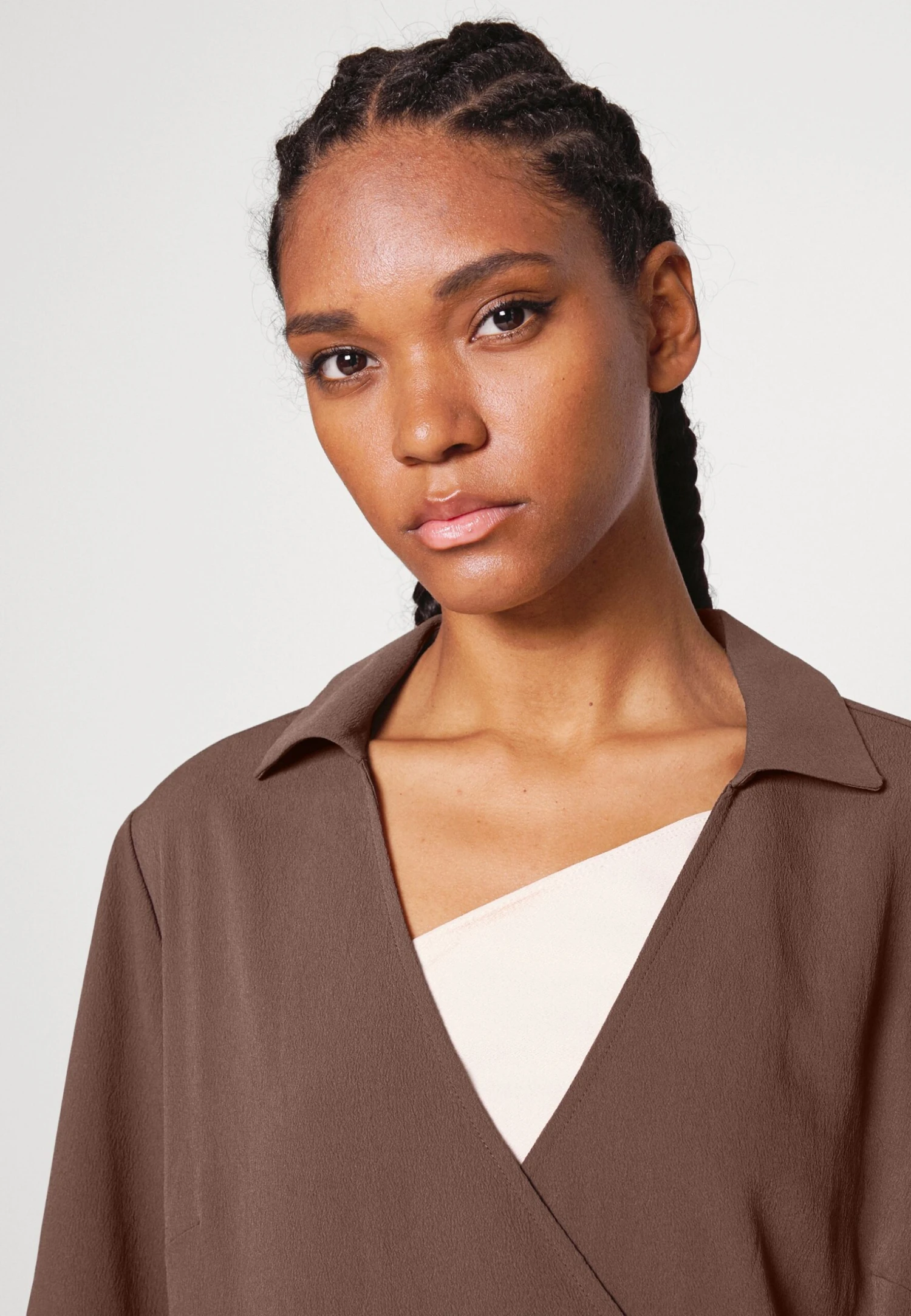 Monki Robe De Jour - Mole Dark Brown 7 Monki Robe De Jour - Mole Dark Brown – Image 5