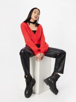 Monki Gilets Cardigan Femme Rouge 11 Monki Gilets Cardigan Femme Rouge -Monki f4a88984677b35ca096f51ab947e6e0c