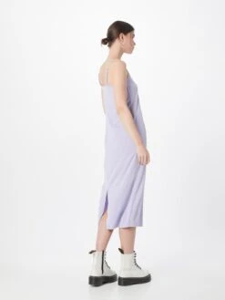Monki Robes Dété Robe D’été Femme Lilas 10 Monki Robes Dété Robe D’été Femme Lilas -Monki f50a924840cbaa23e832ff3cba7a58b4