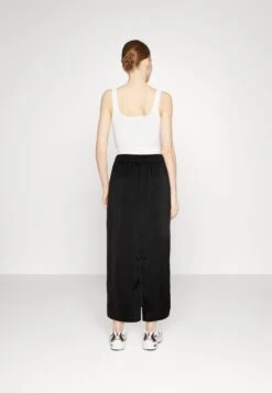 Monki Jupe Longue - Black Dark -Monki f84cd2af707843a09d6b68df11cda39c