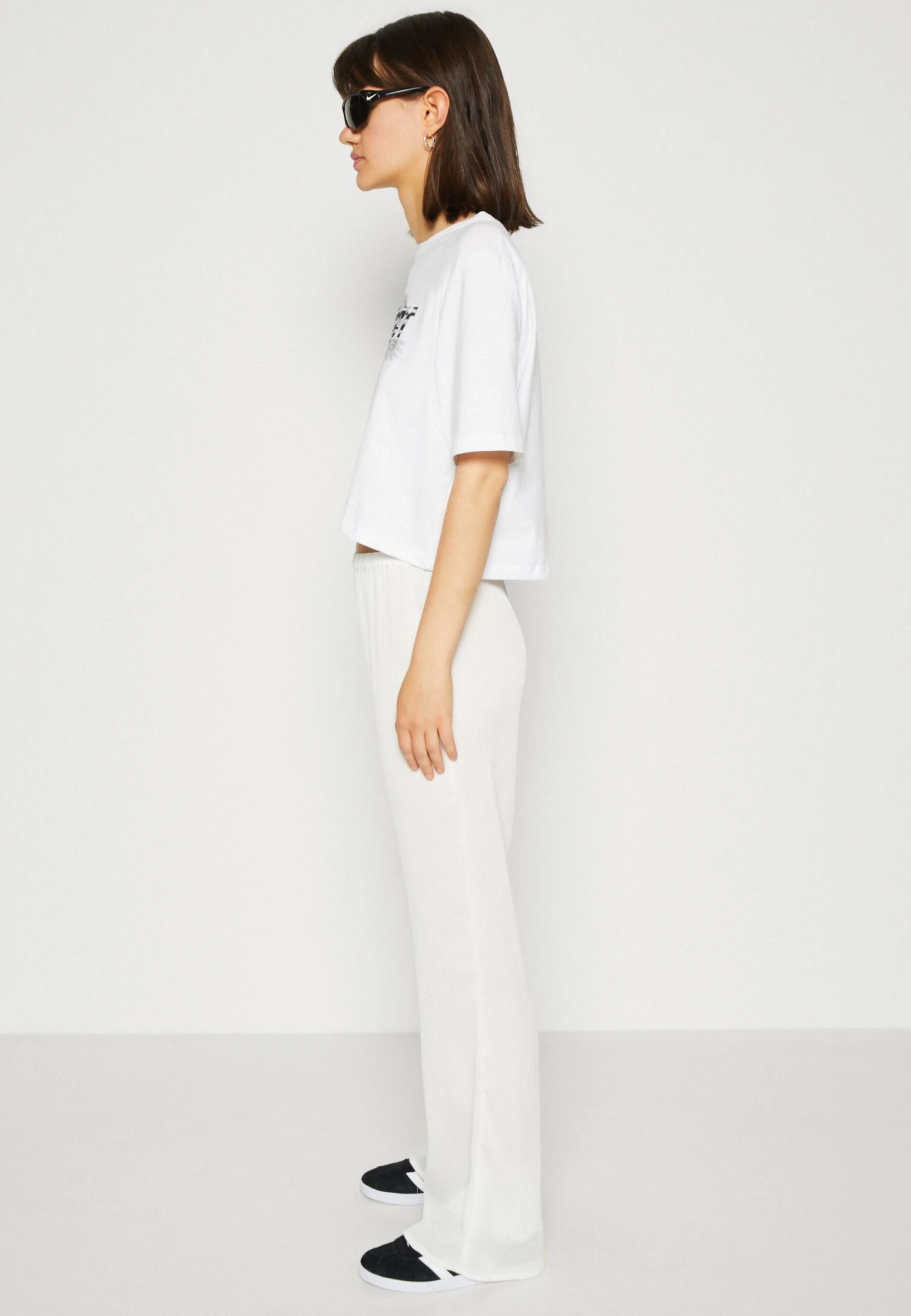Monki Pantalon Classique - White Light 6 Monki Pantalon Classique - White Light – Image 4